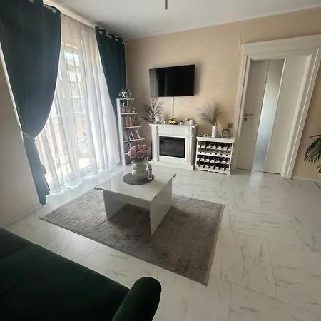 Untold Apartament