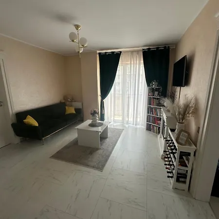 Untold Apartament Апартаменты